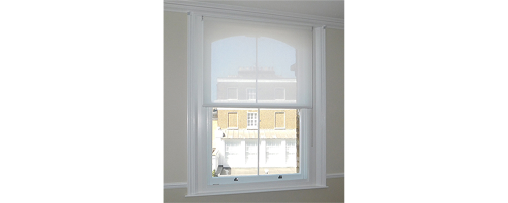 Traditional box sash windows with flush roller blind – the windows to be treated with secondary glazing