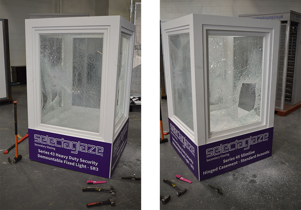 Two Series 43 demountable fixed units (LPS1175 SR3) were installed in the rig and on the opposing sides, two Series 45 standard non-security hinged casements