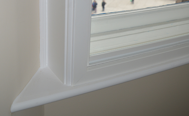 Ovolo detail flush box sash